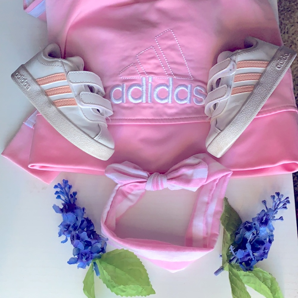Adidas s5 kids Velcro shoes